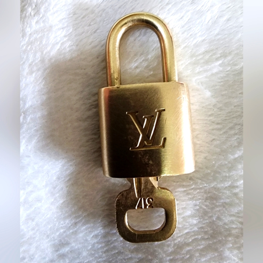 Louis Vuitton Lock & Key #317